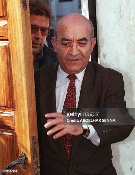 Photo taken 15 November 1997 shows Moroccan socialist leader Abderrahmane Youssoufi at the headquarters of his Socialist Union of Popular Forces...