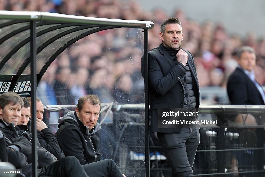 EA Guingamp v Paris Saint-Germain - Ligue 1