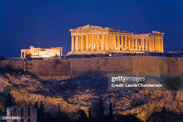 parthenon at the acropolis - parthenon at night stock pictures, royalty-free photos & images