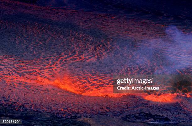 lava flow at krafla volcanic eruption - vulkan stock-fotos und bilder
