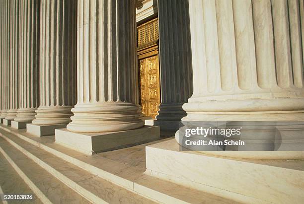 us supreme court building, washington dc, usa - court of law stock pictures, royalty-free photos & images