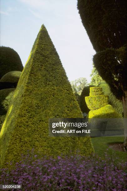 the topiary garden of levens hall - levens hall stock pictures, royalty-free photos & images