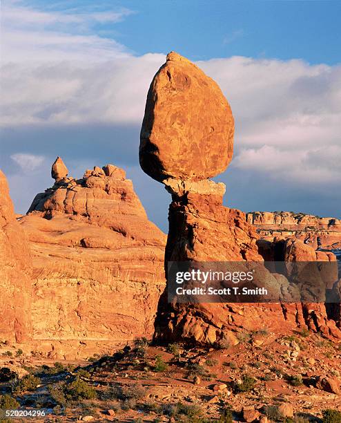 Best Balanced Rocks Balanced Rocks Photos and Premium High Res Pictures - Getty Images