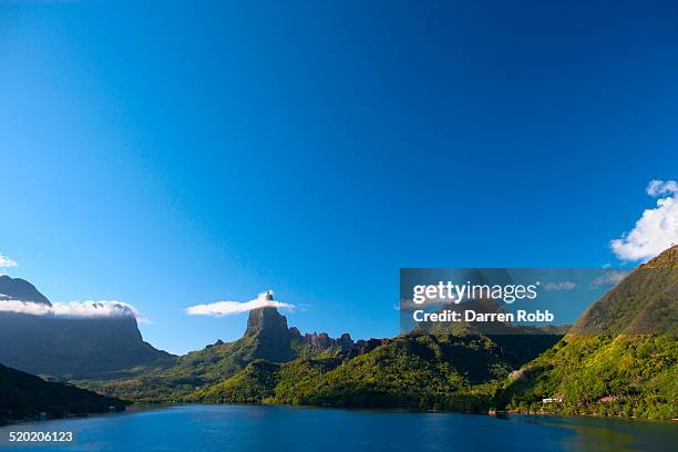 roto nui, cook's bay, moorea, french polynesia - roto nui stock pictures, royalty-free photos & images