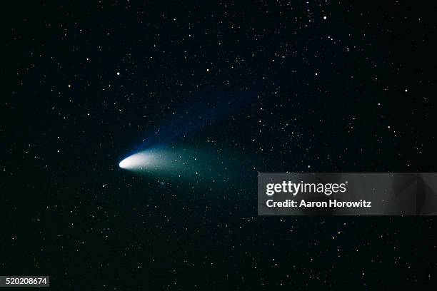 hale-bopp comet - komet stock-fotos und bilder