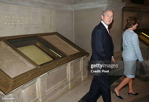 Bush Declaration 117 Declaration Voyage Stock Photos, High-Res Pictures, and Images ...