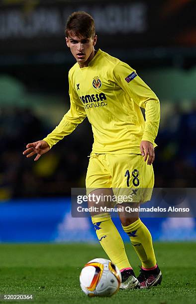 Denis Suarez of Villarreal in action during the UEFA Europa League Quarter Final first leg match between Villarreal CF and Sparta Prague at El...