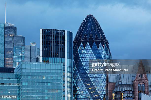 city of london skyline at dusk - norman foster stock pictures, royalty-free photos & images