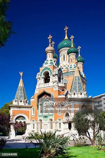 nice, russian orthodox cathedral of st nicolas and st alexandra - nice france stockfoto's en -beelden