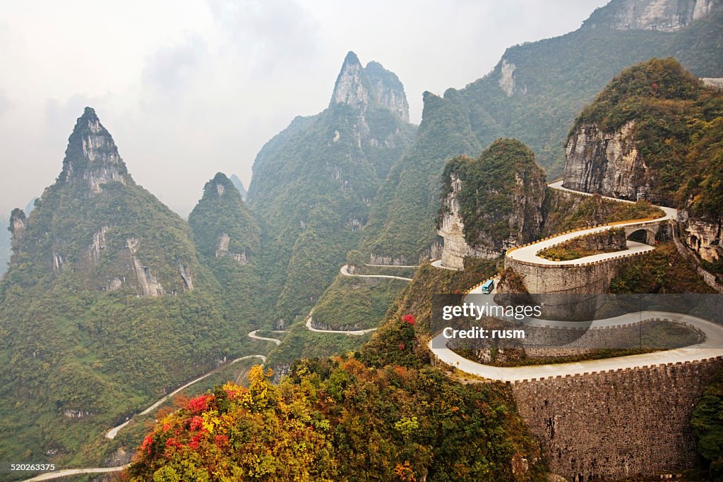 Strada di montagna, Cina