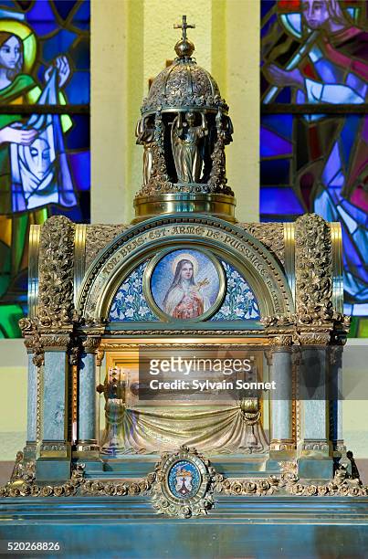relics of sainte-therese at in sainte-therese basilica - reliquary stock pictures, royalty-free photos & images
