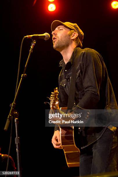 American musician Mat Kearney performs onstage at the First Midwest Bank Ampitheater, Tinley Park, Illinois, September 9, 2006.