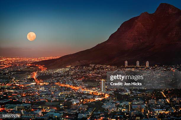 cape town under full moon - cape town photos et images de collection