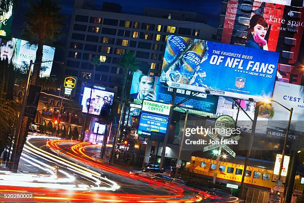 sunset boulevard at dusk. - los angeles hollywood stock pictures, royalty-free photos & images