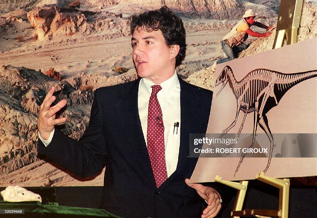 University of Chicago paleontologist Paul Sereno t