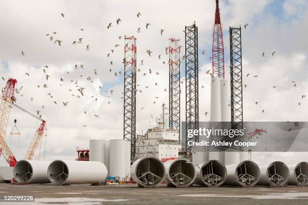 wind turbine parts at mostyn docks, destined for the walney offshore wind farm. - siemens stock pictures, royalty-free photos & images