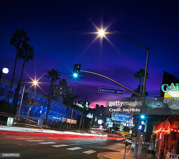 sunset boulevard at dusk. - sunset-boulevard-los-angeles stock pictures, royalty-free photos & images