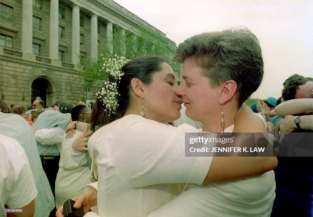 Wendy Benner-Leon (R) and Terri Leon-Benner (L), f