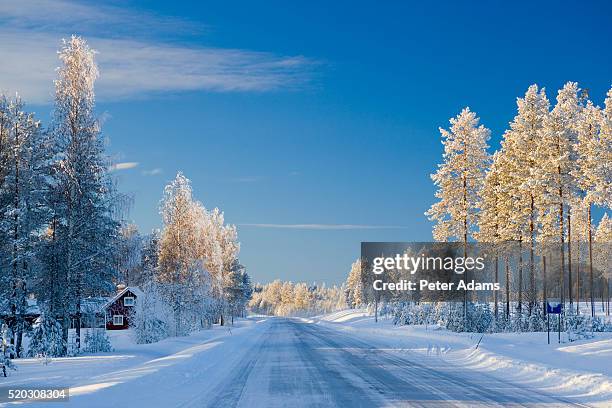 plowed road in sweden in winter - lulea - fotografias e filmes do acervo