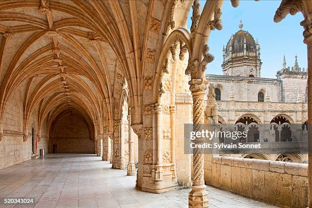 lisbon, jeronimos monastery at belem - provincie lissabon stockfoto's en -beelden