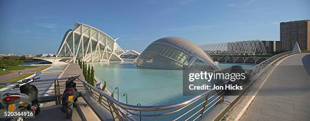 l'hemisferic planetarium in valencia - lhemisferic stock pictures, royalty-free photos & images