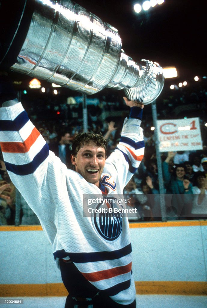 1987 Stanley Cup Finals - Game 7:  Philadelphia Flyers v Edmonton Oilers