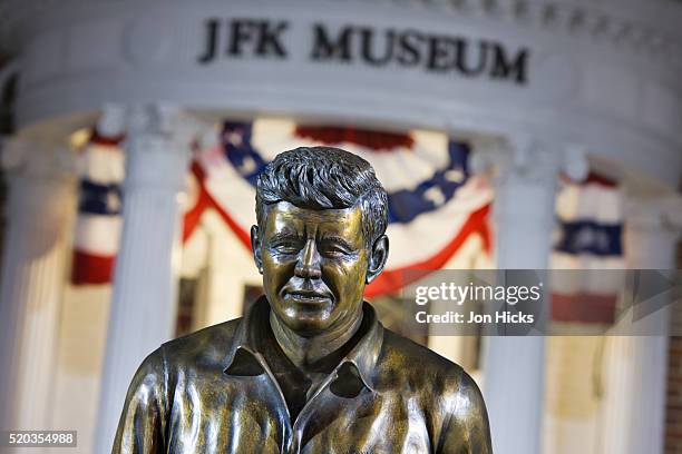 statue of john f. kennedy at the jfk hyannis museum - hyannis port stock pictures, royalty-free photos & images