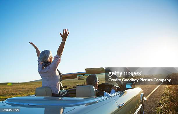 nada, mas a estrada aberta - convertible imagens e fotografias de stock