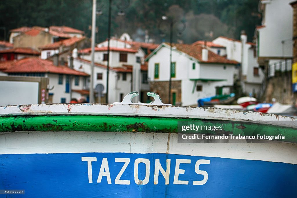 Tazones