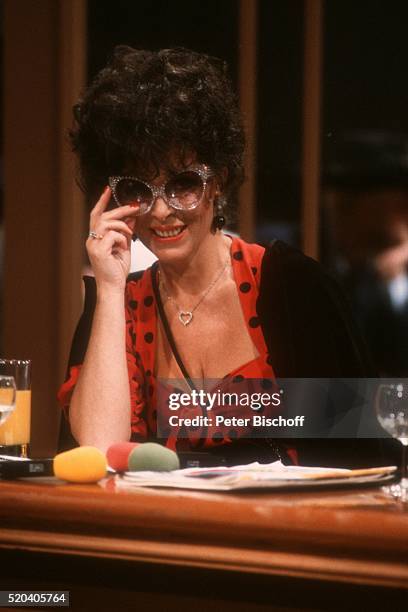 103 Ursula Heyer Stock Photos, High-Res Pictures, And Images - Getty Images