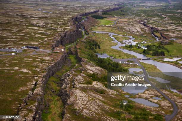 mid-atlantic ridge fault line - 断層 ストックフォトと画像