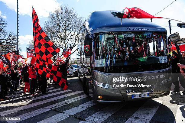 The coach carrying the Toulon team arrives at the stadium for the European Rugby Champions Cup Quarter Final between Racing 92 v RC Toulon at Stade...