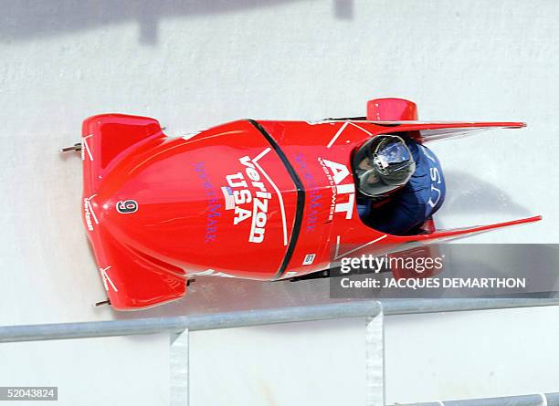 Pilot Shauna Rohbock and brakewoman Valerie Fleming slide, 21 January 2005 at Cesana Pariol , during the first run of the 5th 2Women Bobsleigh World...