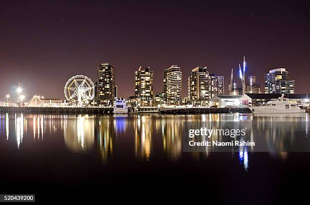 melbourne city docklands skyline at night - メルボルンドックランド ストックフォトと画像