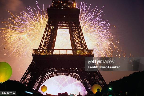 fireworks at the eiffel tower - bastille stock pictures, royalty-free photos & images