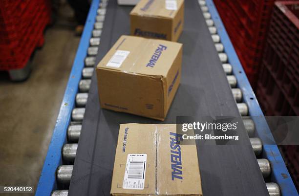 Fasten Inventory Boxes 28 Inside A Fastenal Co Distribution Center Ahead Of Earnings Figures ...