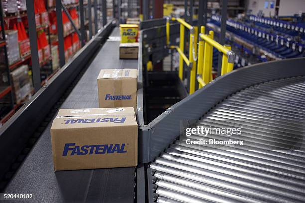 Fasten Inventory Boxes 28 Inside A Fastenal Co Distribution Center Ahead Of Earnings Figures ...
