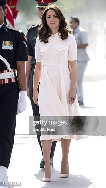 Catherine, Duchess of Cambridge visits the war memorial India Gate to lay a wreath on April 11, 2016 in New Delhi, India.