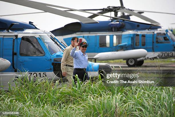 Taiwanese President Ma Ying-jeou waves on arrival during his visit on April 9, 2016 in Pengjia Islet on April 9, 2016 in Pengjia, Taiwan.