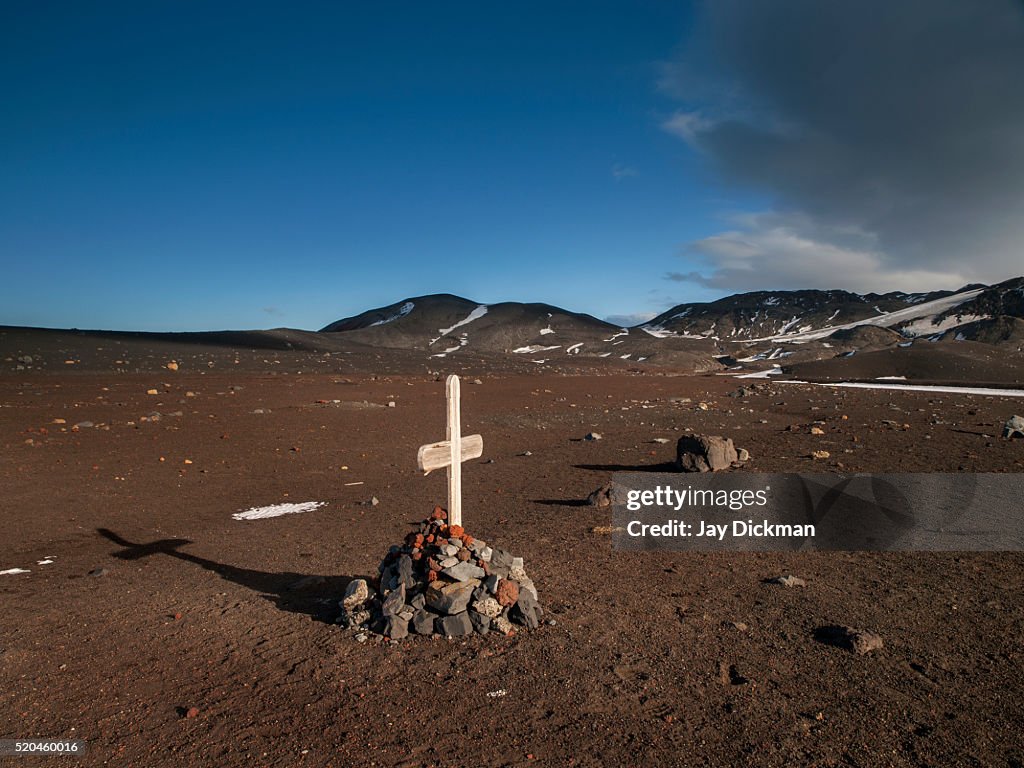 Graveyard for old whaling community