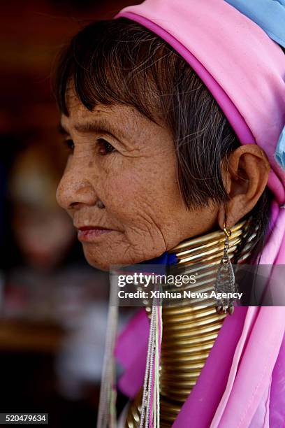 Neck Rings Statistics 253 People Wear Brass Rings Around Their Neck Stock Photos, High-Res ...