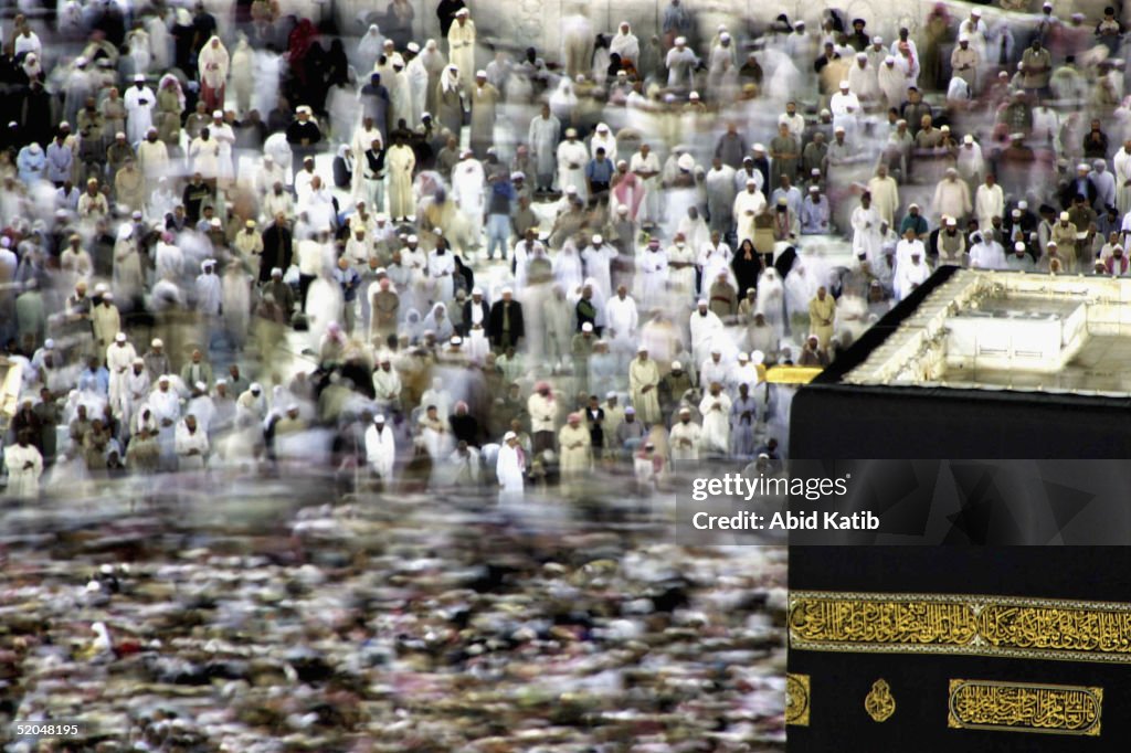 Muslim Pilgrimage prepare to leave Mecca