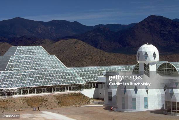 biosphere 2 - biosphere 2 arizona foto e immagini stock