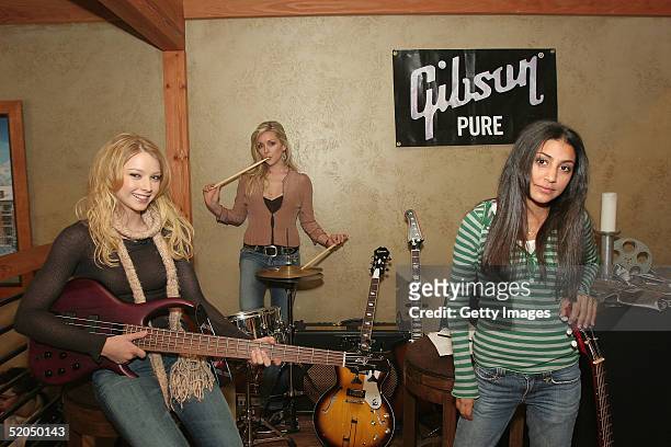 Elisabeth Harnois, Jane Krakowski and Adi Schnall visit the Gibson display at the Gibson Gift Lounge during the 2005 Sundance Film Festival on...