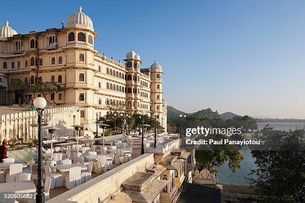 city palace complex, udaipur, india - udaipur india stock pictures, royalty-free photos & images