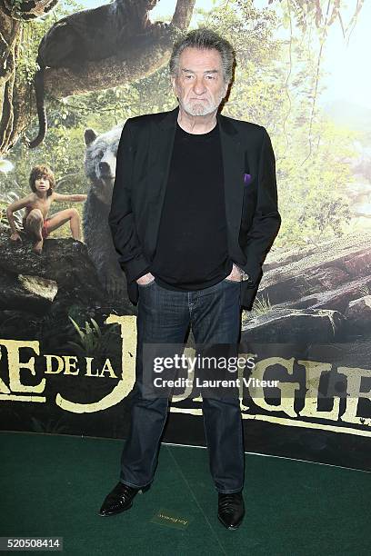 Singer Eddy Mitchell attends Le Livre De La Jungle Paris Premiere at Cinema Pathe Beaugrenelle on April 11, 2016 in Paris, France.