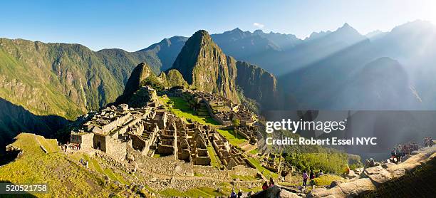 machu picchu - touring in peru foto e immagini stock