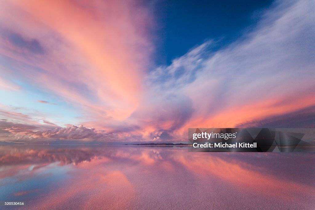 Salar Glow