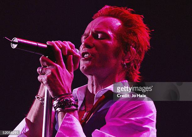 Scott Weiland of band Velvet Revolver perfoms on stage on one of their final London dates of their UK tour at the Carling Apollo Hammersmith on...