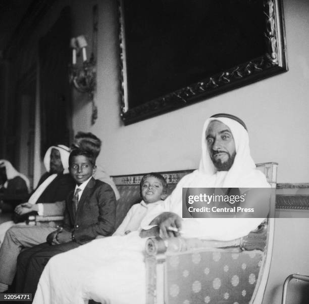 Abudhan Ruler 4,755 Abu Dhabi Ruler Stock Photos, High-Res Pictures, and Images ...